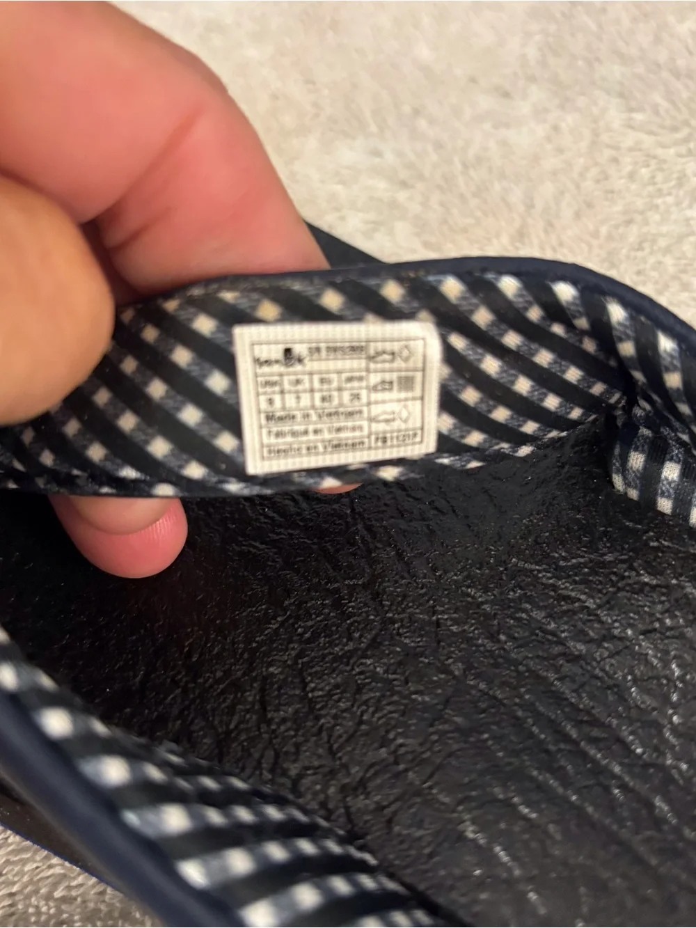 Sanuk Navy and Black Gingham Strap Flip Flops SZ 9 Yoga Mat 11 Memory Foam